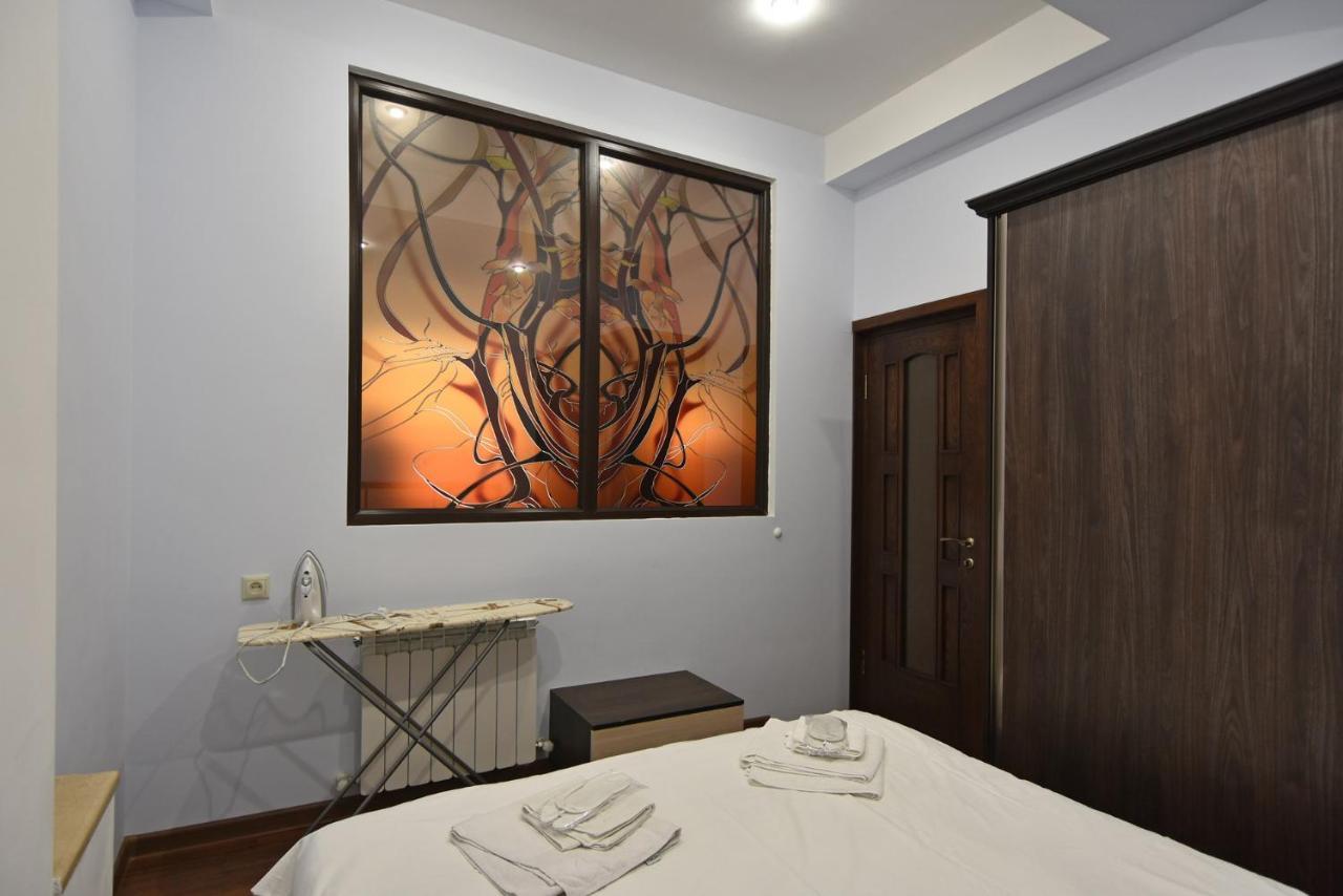 Rent Inn Yerevan On Arami Street 外观 照片