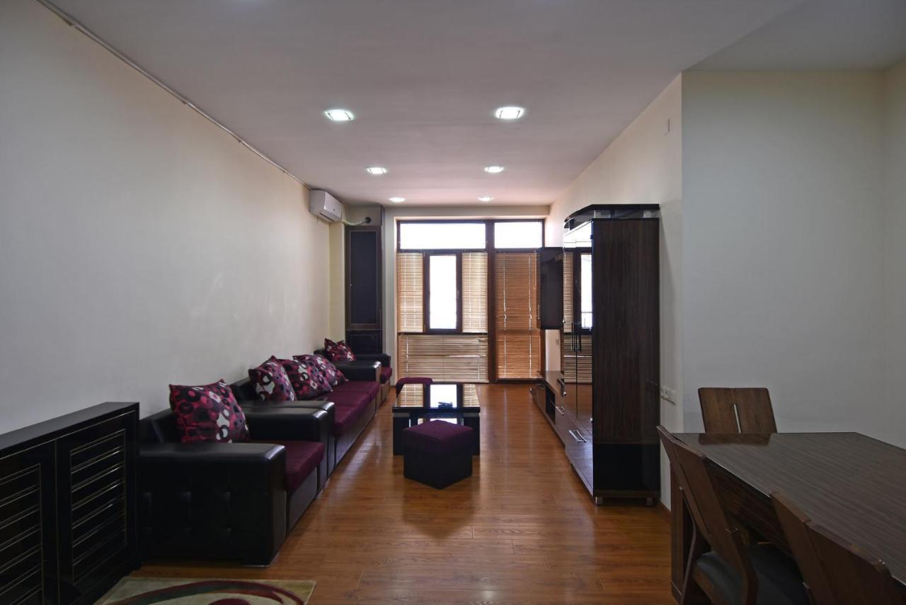 Rent Inn Yerevan On Arami Street 外观 照片